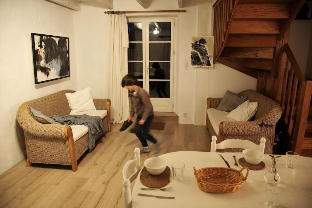 Relax With Art And Nature Mellionnec Buitenkant foto