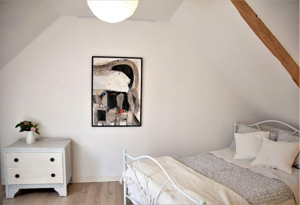 Relax With Art And Nature Mellionnec Buitenkant foto